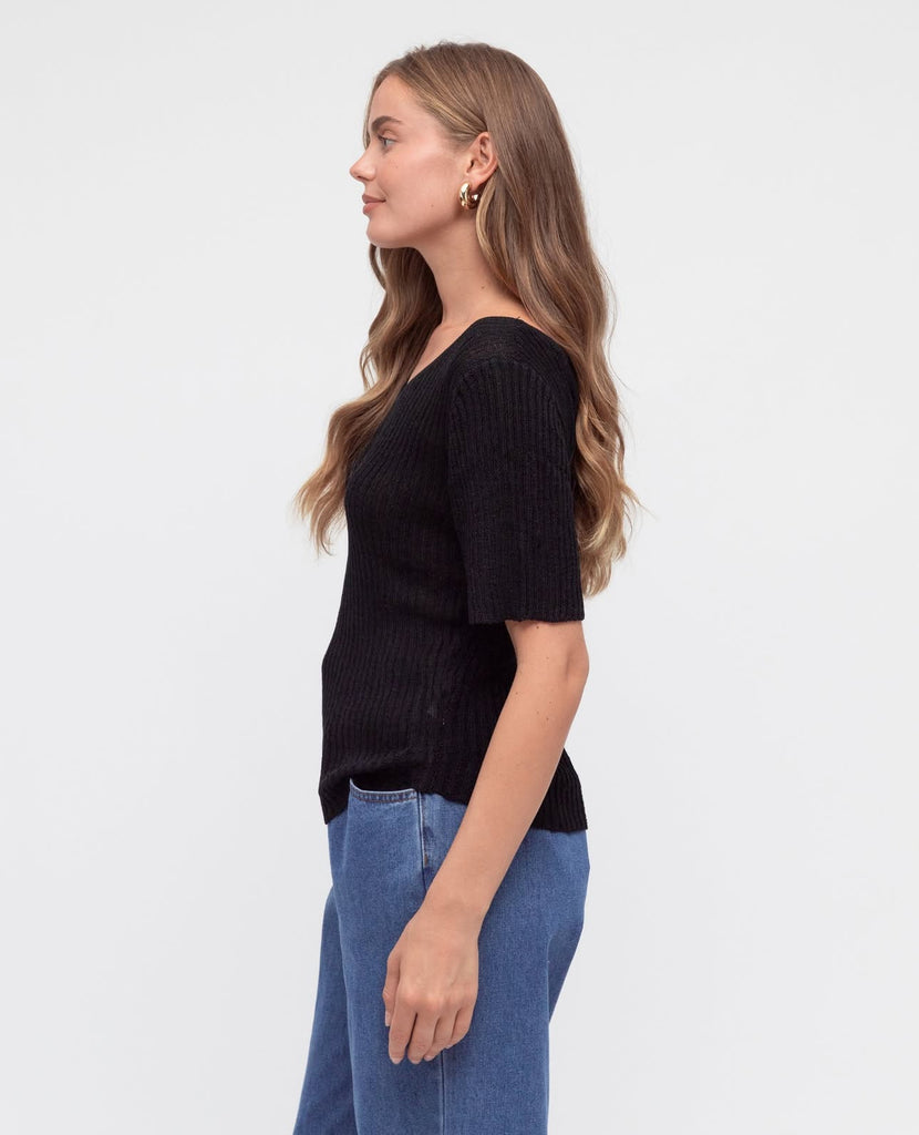 LABEL OF LOVE BLACK TOP